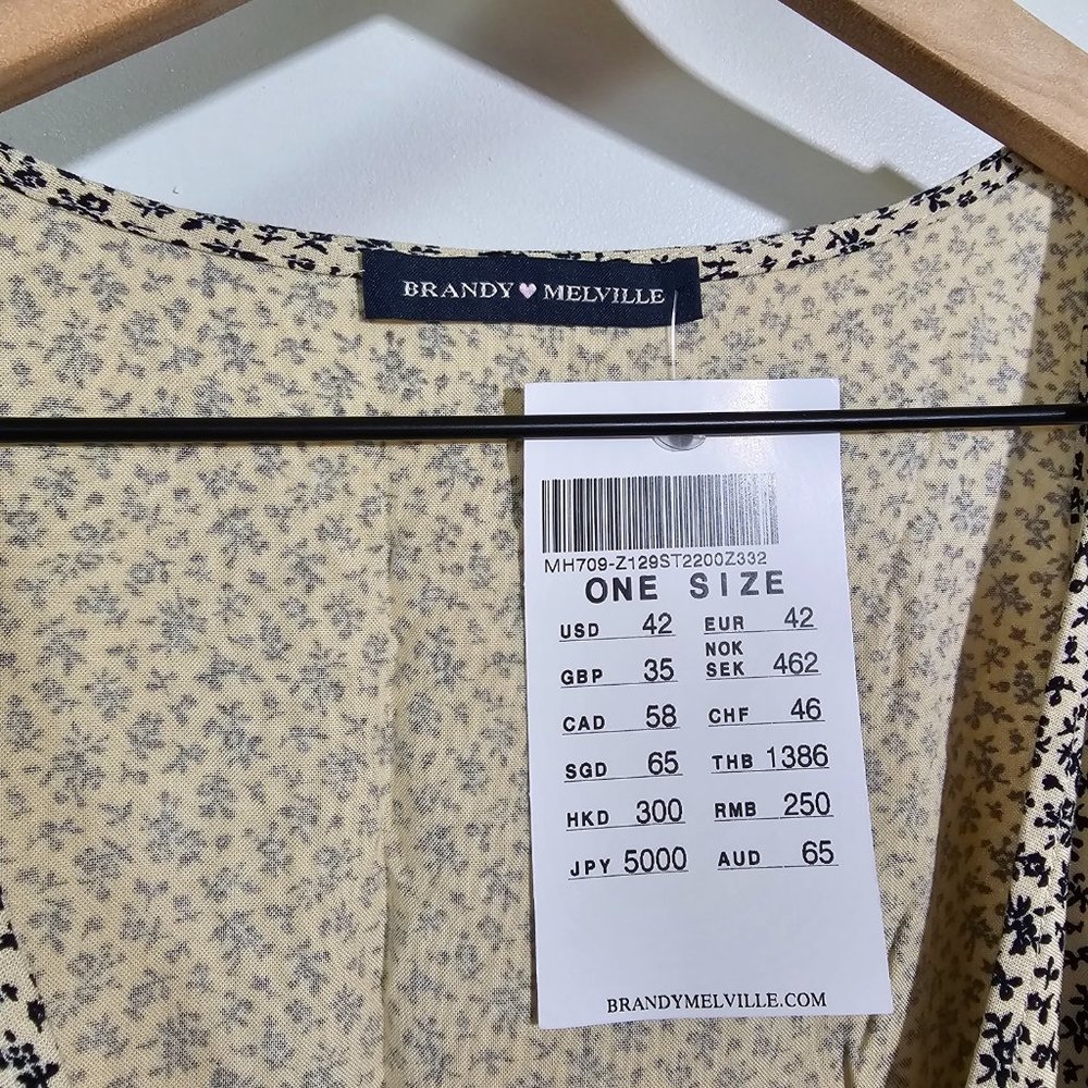 🏷️NWT Brandy Melville Floral Wrap Sleeveless Midi Dress In Beige/Black - OS - Picture 3 of 10
